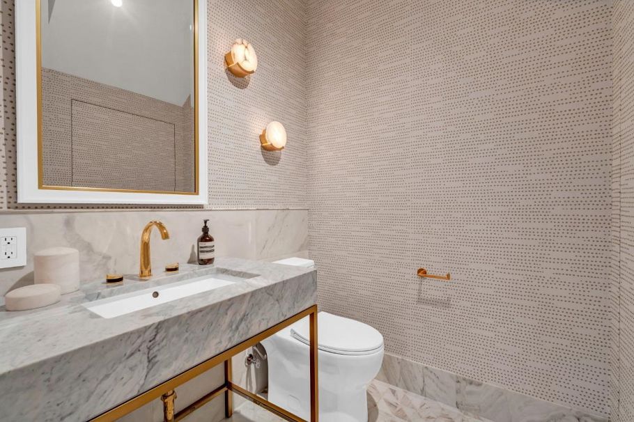 4454 W 4th Avenue Vancouver, BC - 20