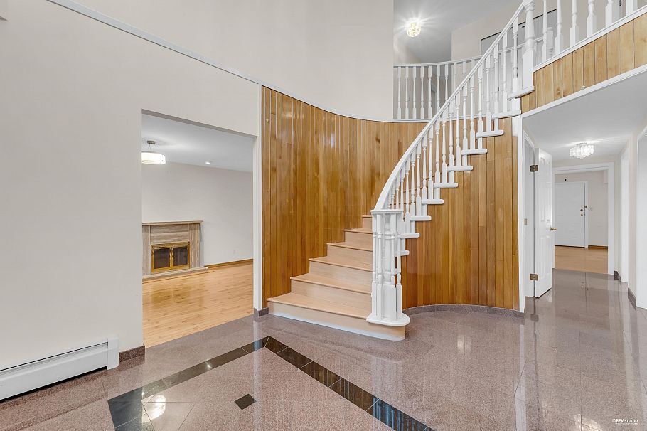 2068 Scarboro Avenue Vancouver, BC - 4