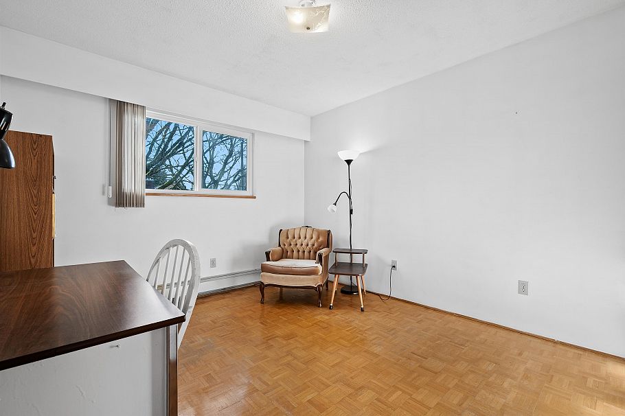 1181 E 24th Avenue Vancouver, BC - 20