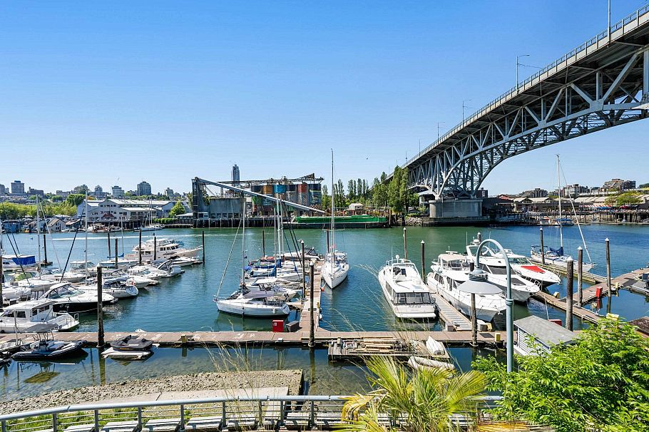 203 628 Kinghorne Mews Vancouver, BC - 22