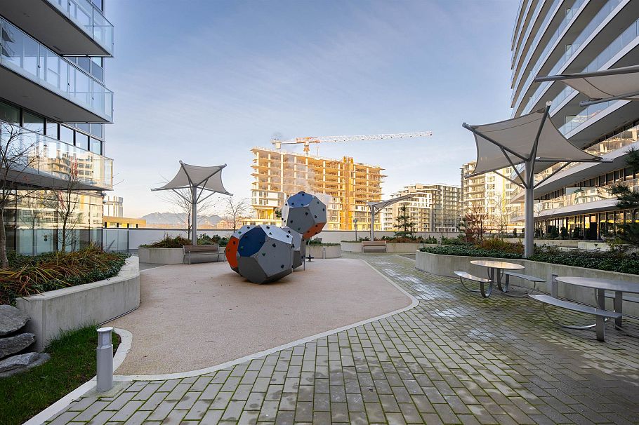 1007 8555 Capstan Way Richmond, BC - 24