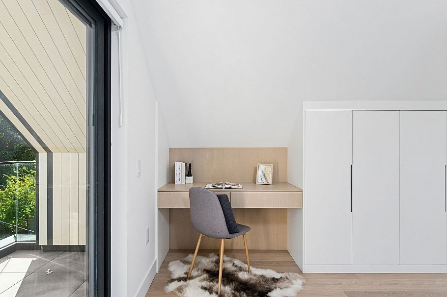 2 3036 W 14th Avenue Vancouver, BC - 18