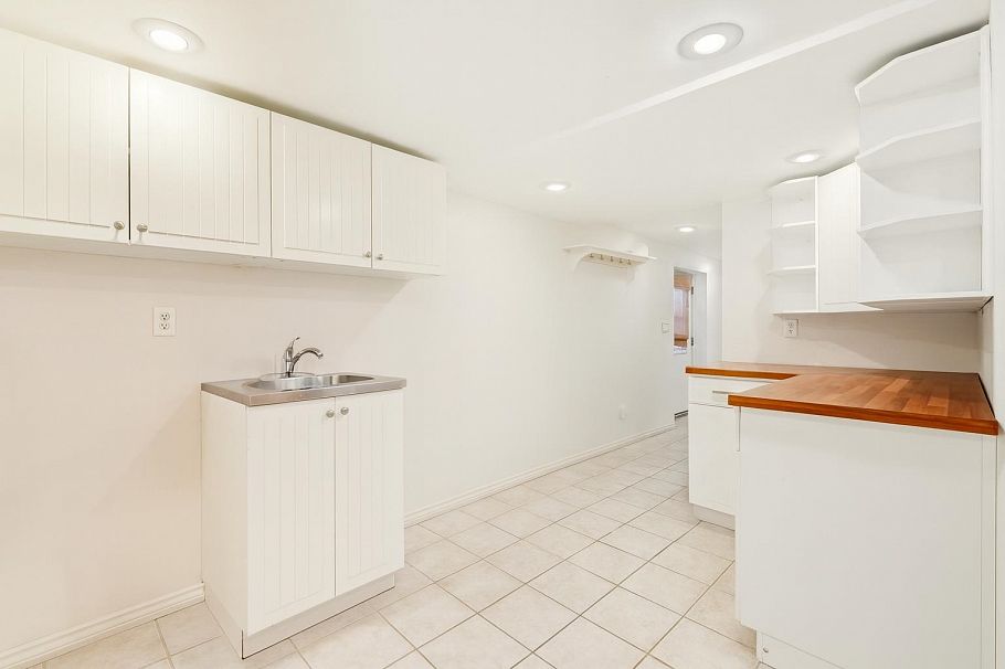 1311 Kamloops Street Vancouver, BC - 18