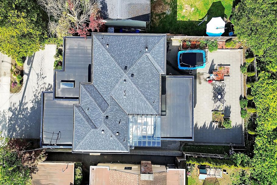 440 W Queens Road North Vancouver, BC - 34