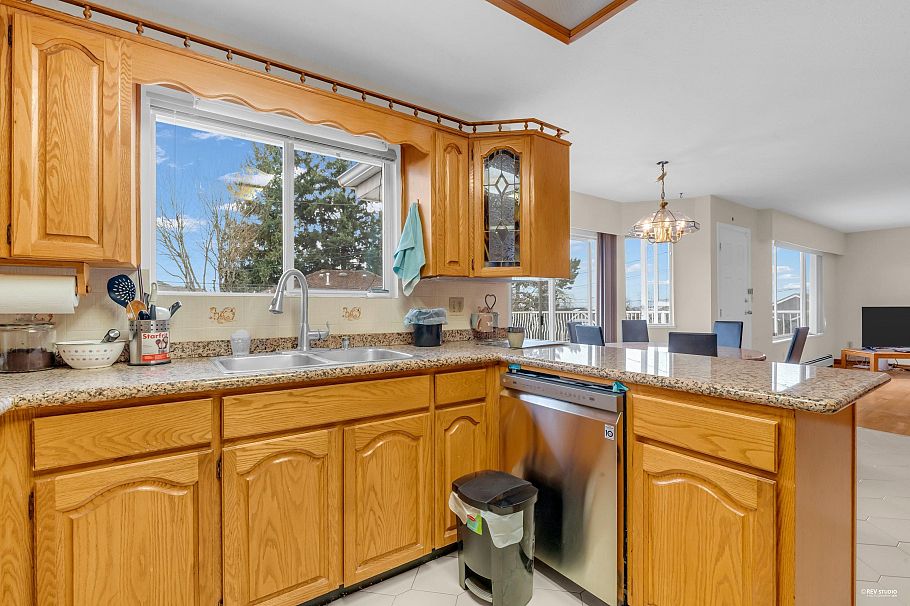 2068 Scarboro Avenue Vancouver, BC - 12