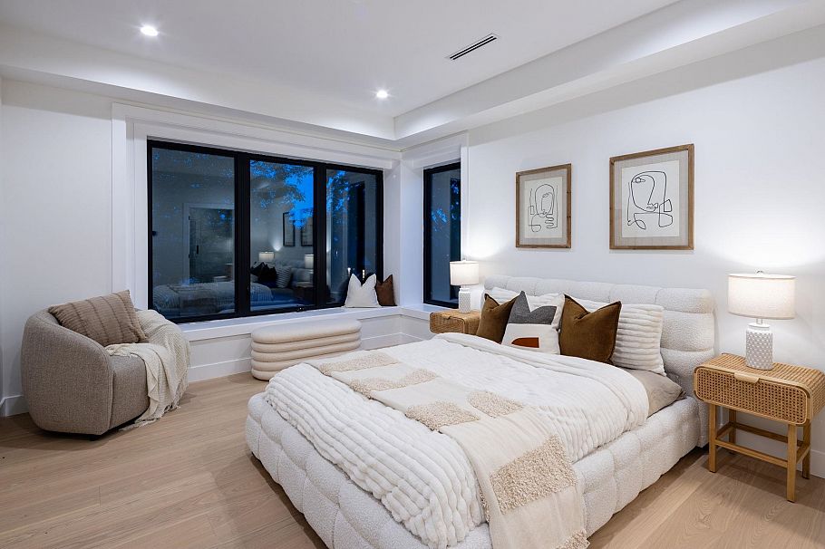 2307 E 3rd Avenue Vancouver, BC - 19