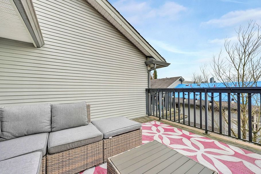 36 3855 Pender Street Burnaby, BC - 26