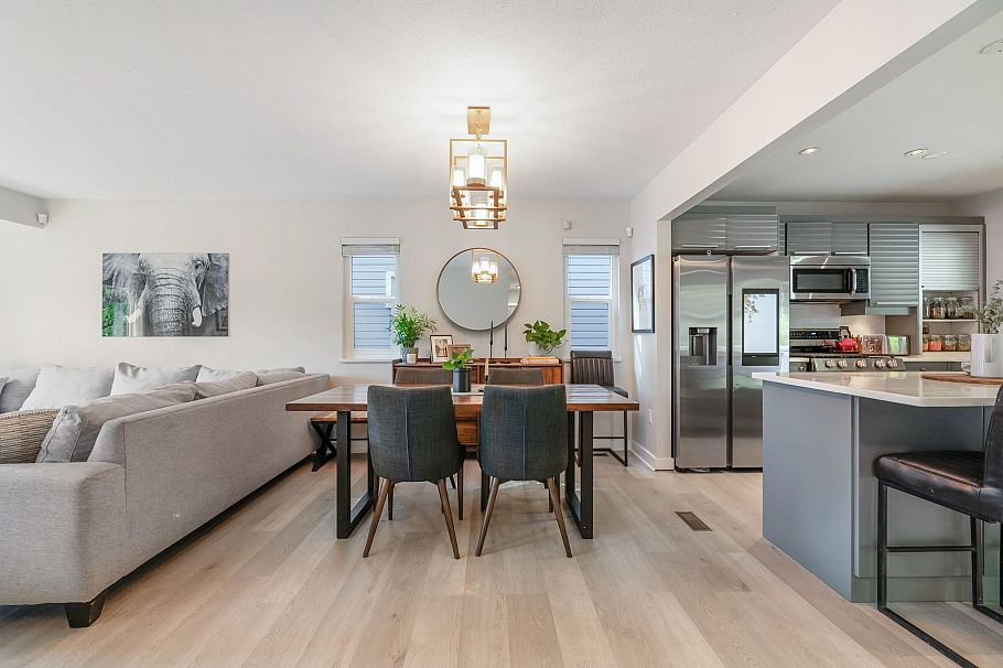 625 Seymour Court North Vancouver, BC - 9