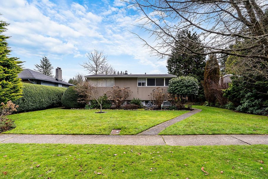 4862 Queensland Road Vancouver, BC - 1