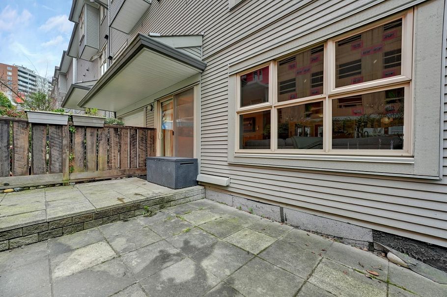 36 3855 Pender Street Burnaby, BC - 31