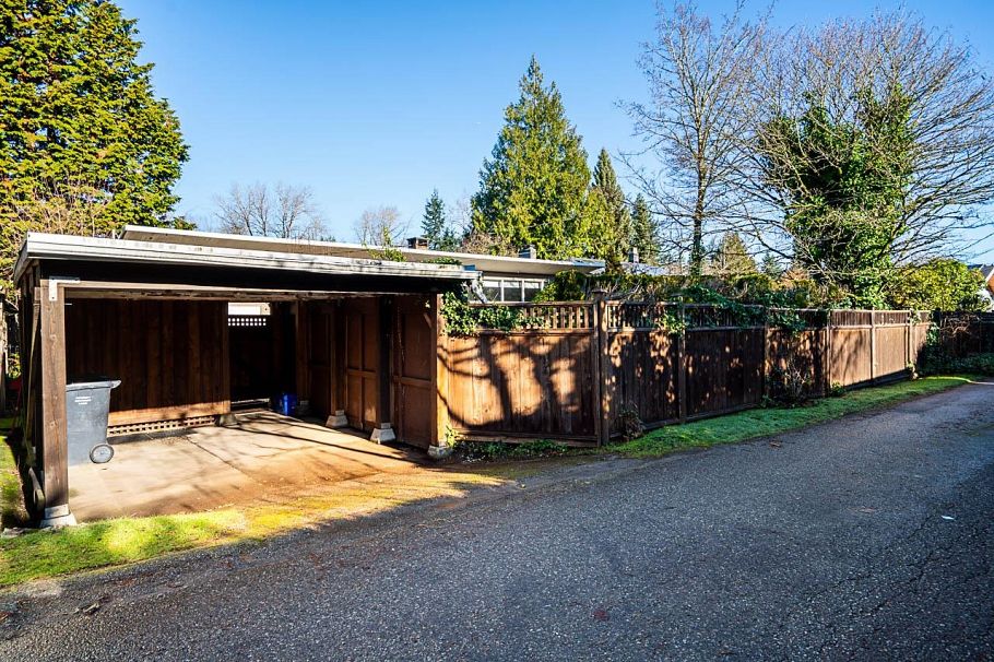 4862 Queensland Road Vancouver, BC - 33