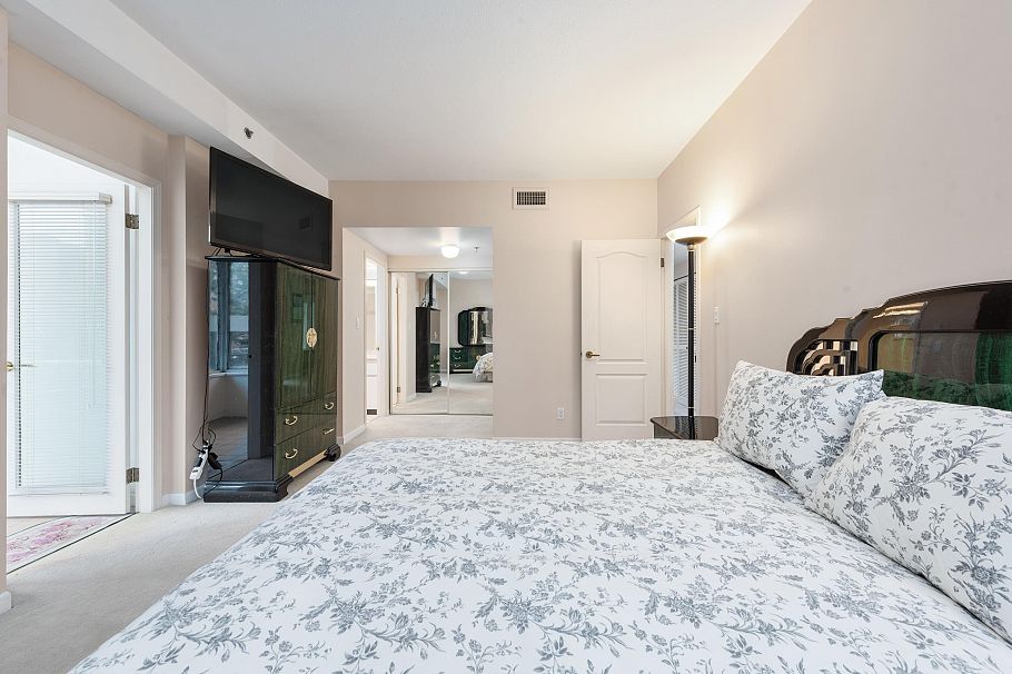 201 1788 W Georgia Street Vancouver, BC - 17