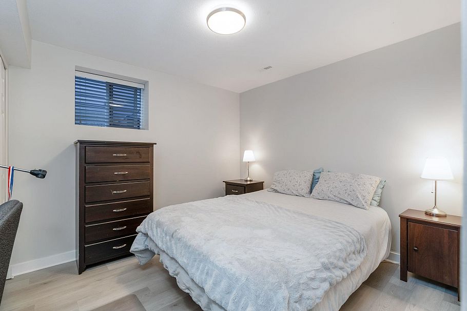 625 Seymour Court North Vancouver, BC - 26