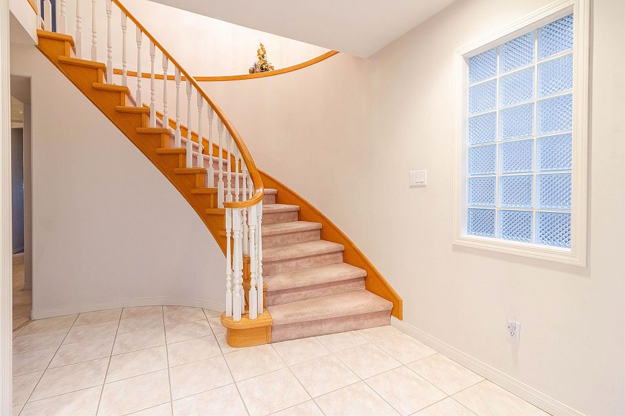 2468 E 4th Avenue Vancouver, BC - 31