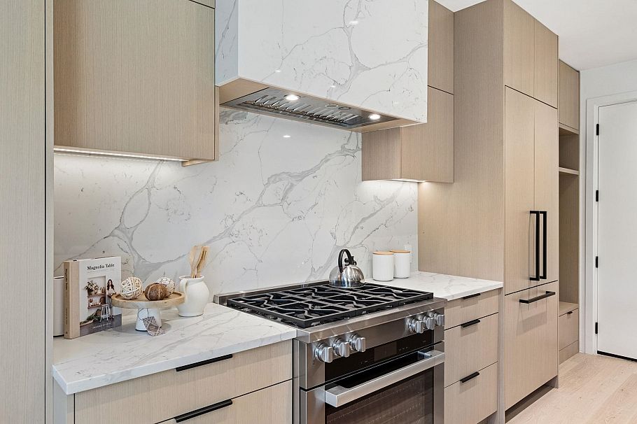 2 3036 W 14th Avenue Vancouver, BC - 6