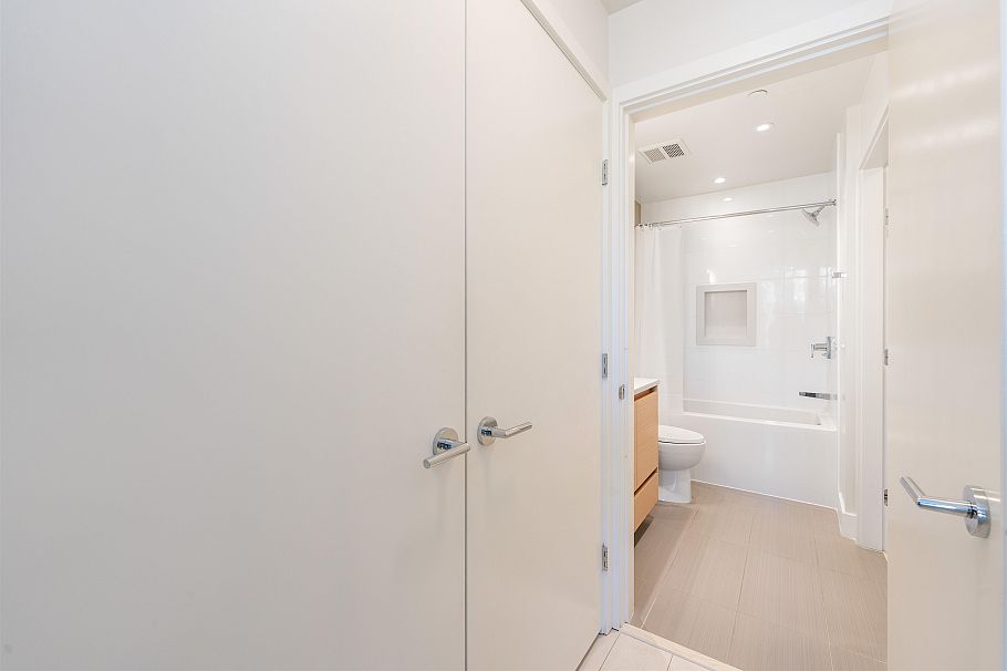 411 3538 Sawmill Crescent Vancouver, BC - 16