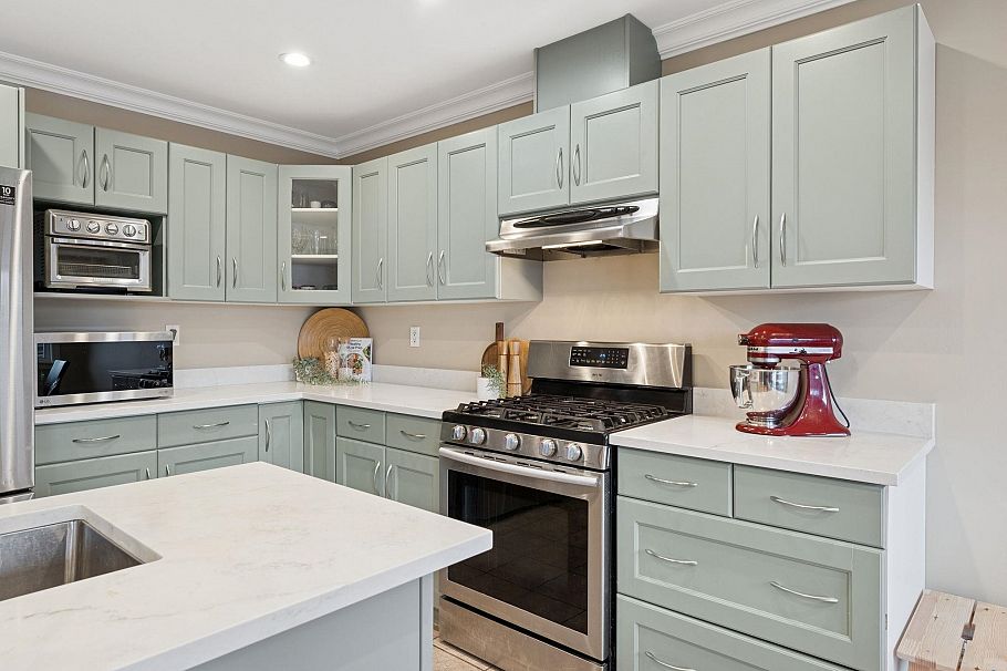 353 E 5th Street North Vancouver, BC - 10