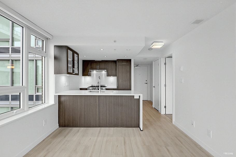 908 5665 Boundary Road Vancouver, BC - 3