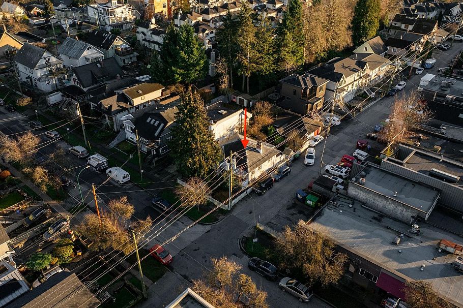 228 E 26th Avenue Vancouver, BC - 34