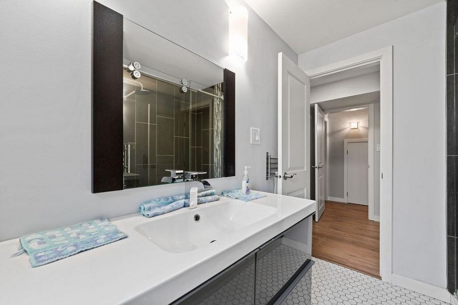 7292 Shawnee Place Vancouver, BC - 28