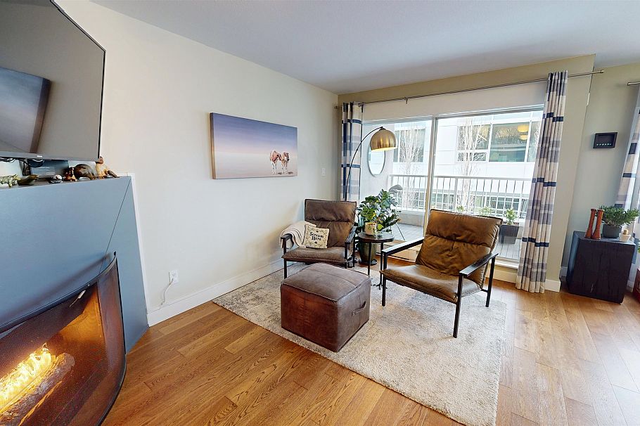 403 985 W 10th Avenue Vancouver, BC - 3