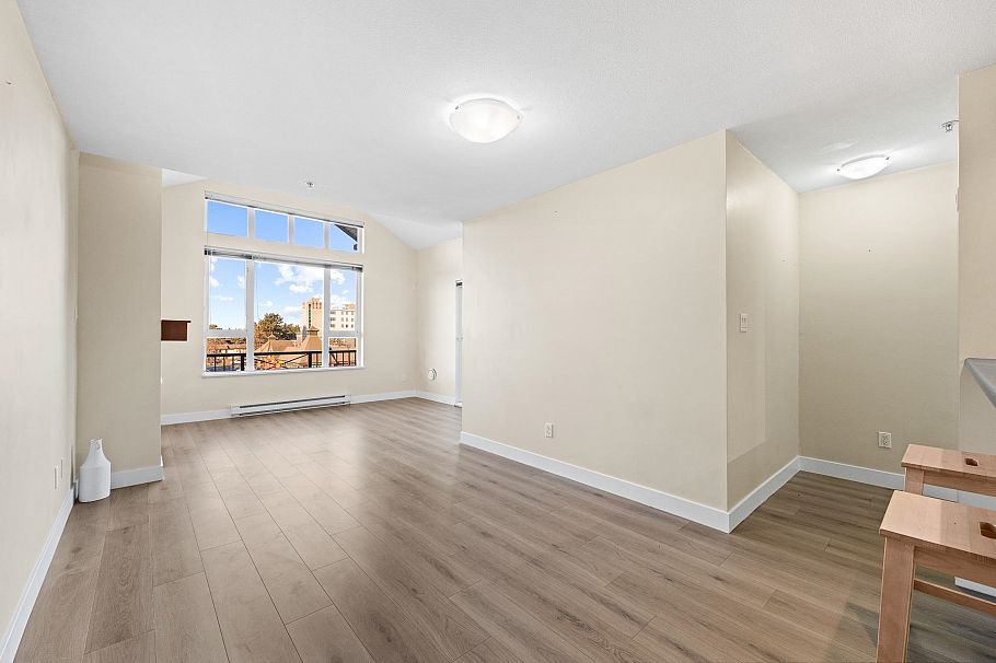 417 7089 Mont Royal Square Vancouver, BC - 16