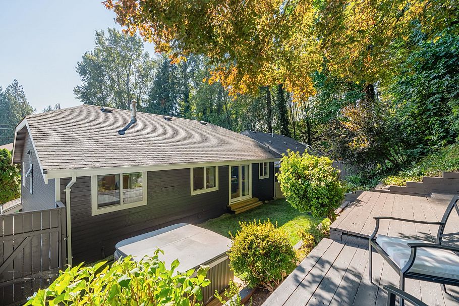 625 Seymour Court North Vancouver, BC - 36