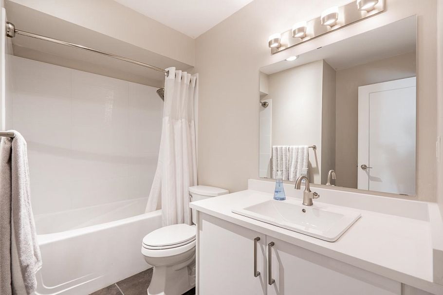 2076 Purcell Way North Vancouver, BC - 26