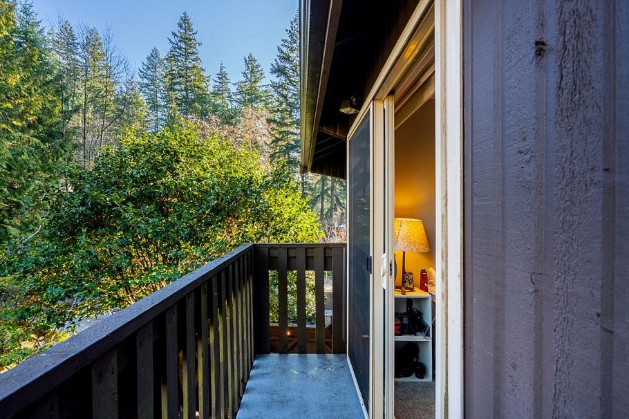 2076 Purcell Way North Vancouver, BC - 23