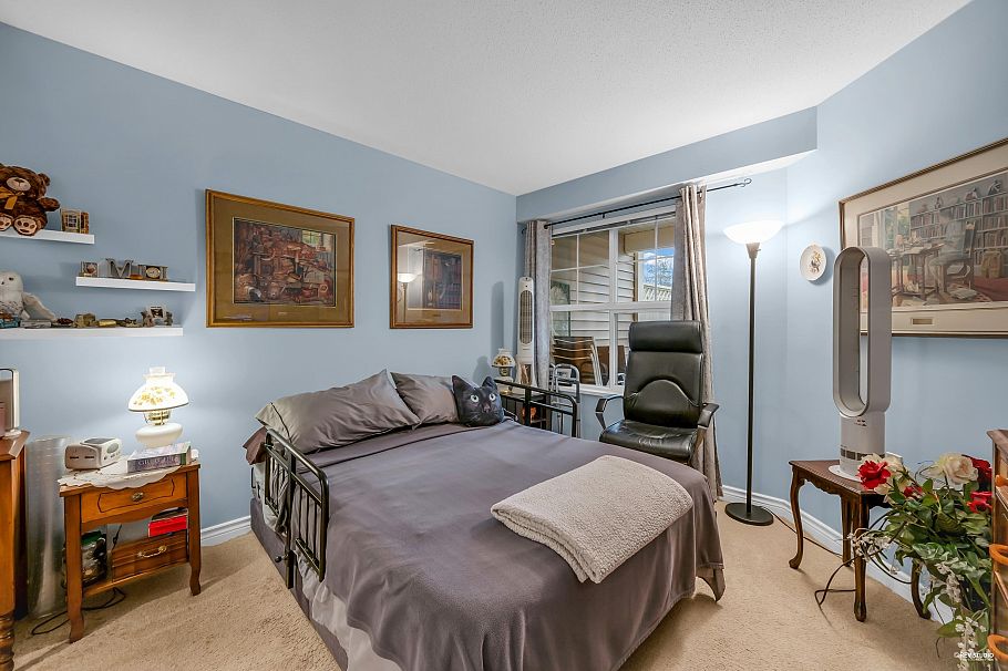 202 960 Lynn Valley Road North Vancouver, BC - 17