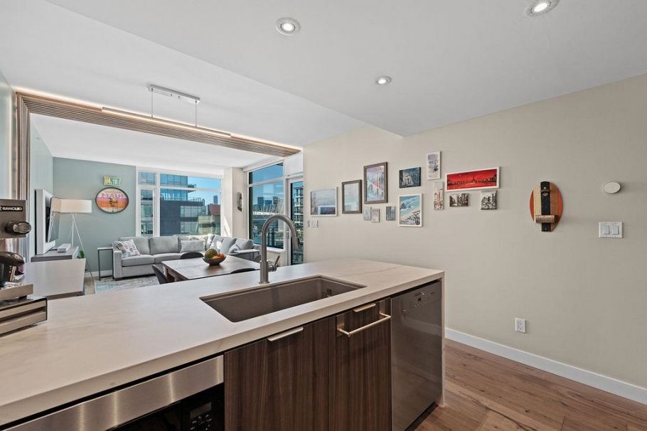 1503 110 Switchmen Street Vancouver, BC - 22