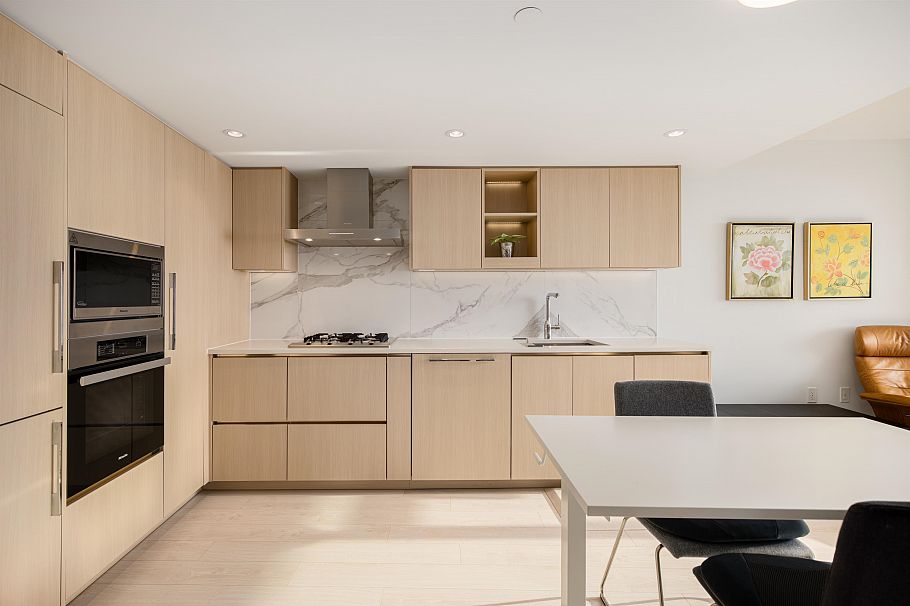 1007 8555 Capstan Way Richmond, BC - 5