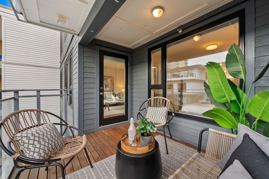 304 221 E 3rd Street North Vancouver, BC - 11