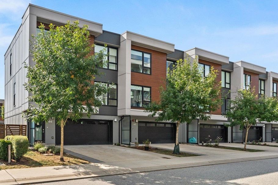 66 3597 Malsum Drive North Vancouver, BC - 36