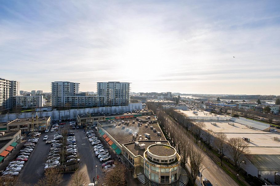 1007 8555 Capstan Way Richmond, BC - 17