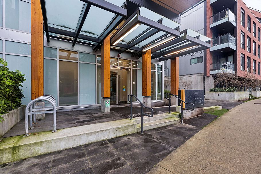 202 3588 Sawmill Crescent Vancouver, BC - 2