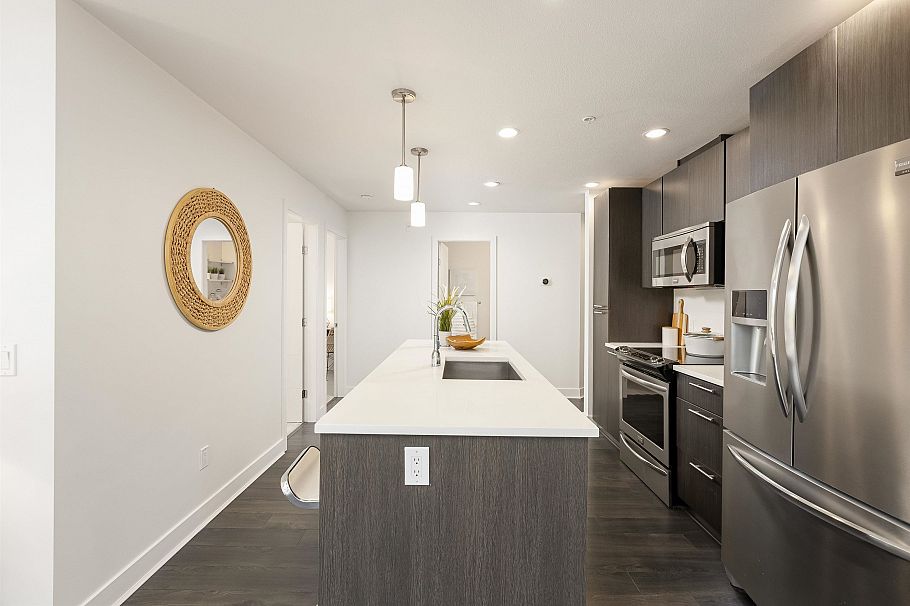 407 733 W 3rd Street North Vancouver, BC - 9