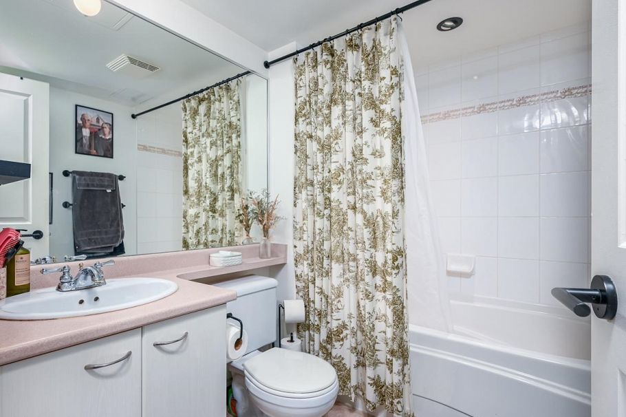 305 4425 Halifax Street Burnaby, BC - 13