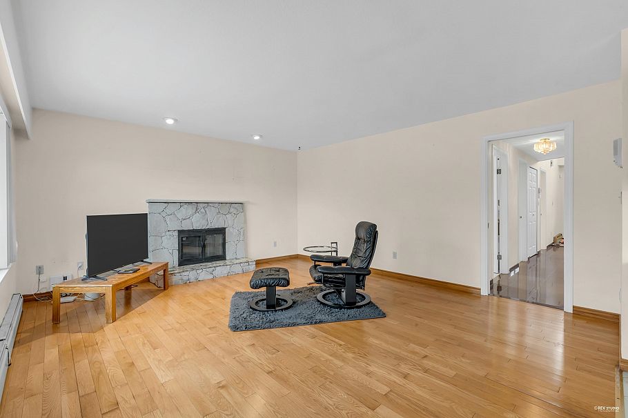 2068 Scarboro Avenue Vancouver, BC - 9