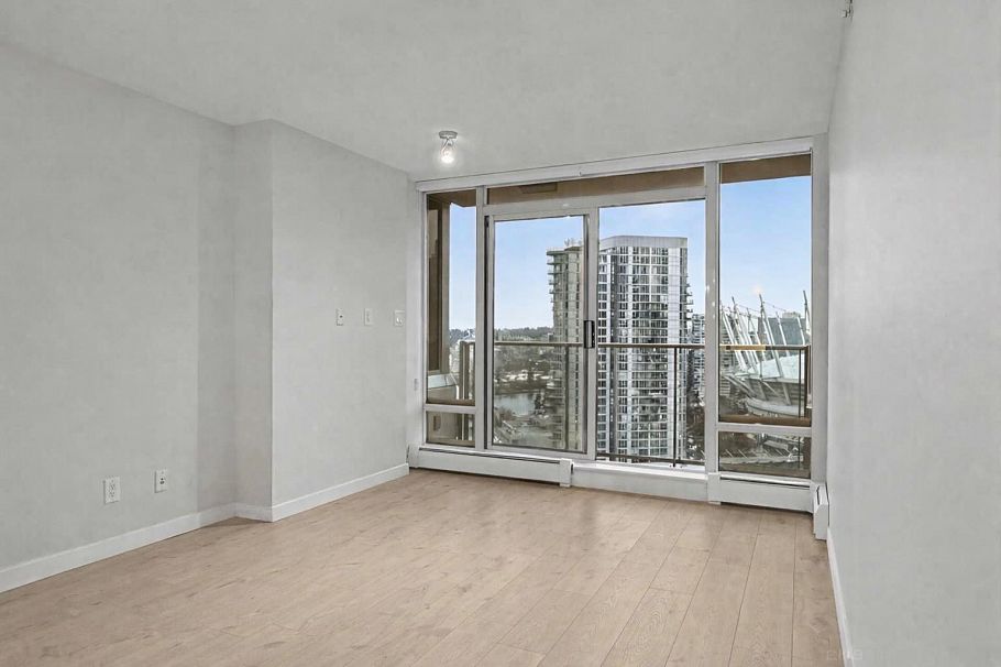 2803 688 Abbott Street Vancouver, BC - 3