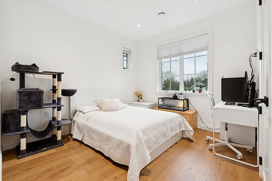 2975 W 15th Avenue Vancouver, BC - 28