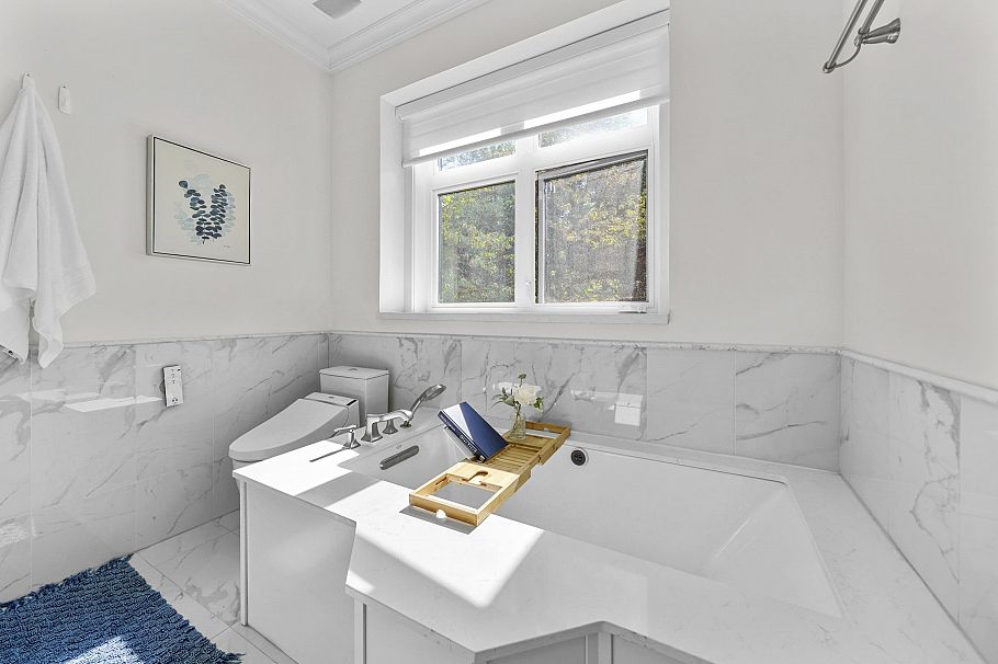 3339 W 27th Avenue Vancouver, BC - 21