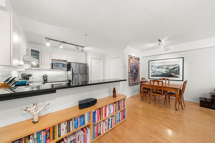 1878 York Avenue Vancouver, BC - 8