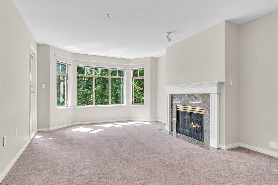 413 2059 Chesterfield Avenue North Vancouver, BC - 4