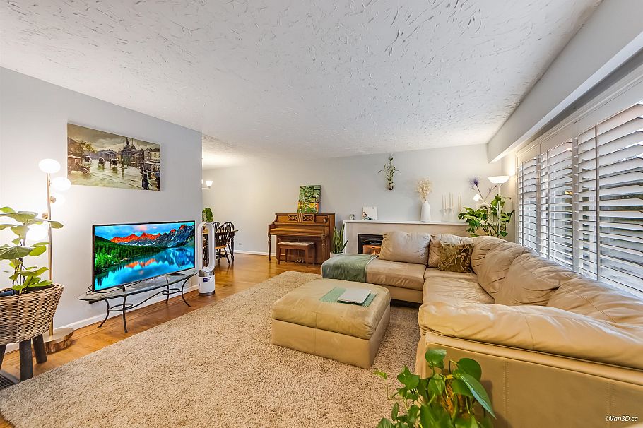 3020 Thorncliffe Drive North Vancouver, BC - 4