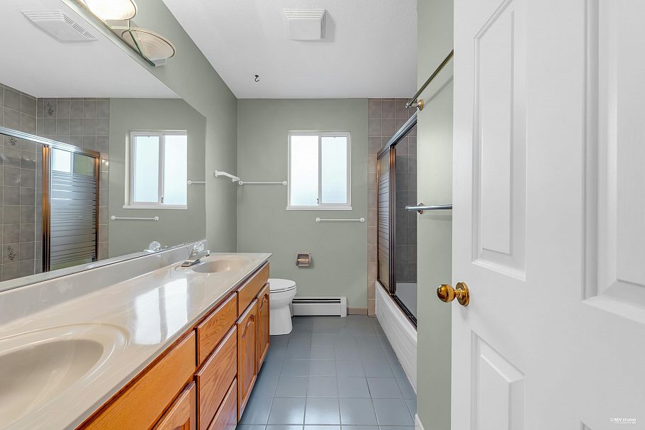 2068 Scarboro Avenue Vancouver, BC - 22