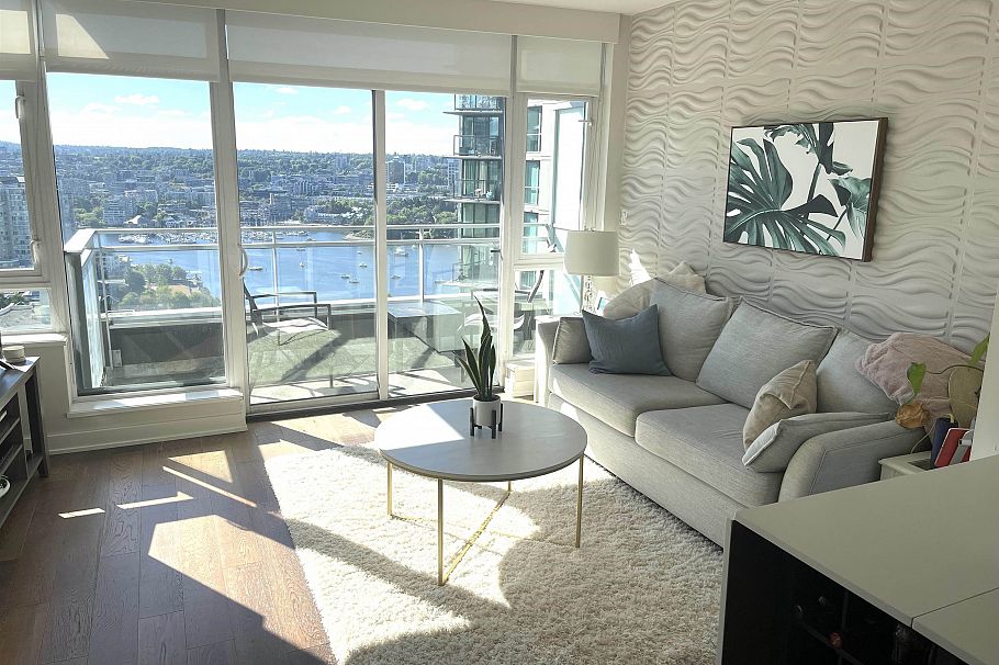 2806 1372 Seymour Street Vancouver, BC - 2