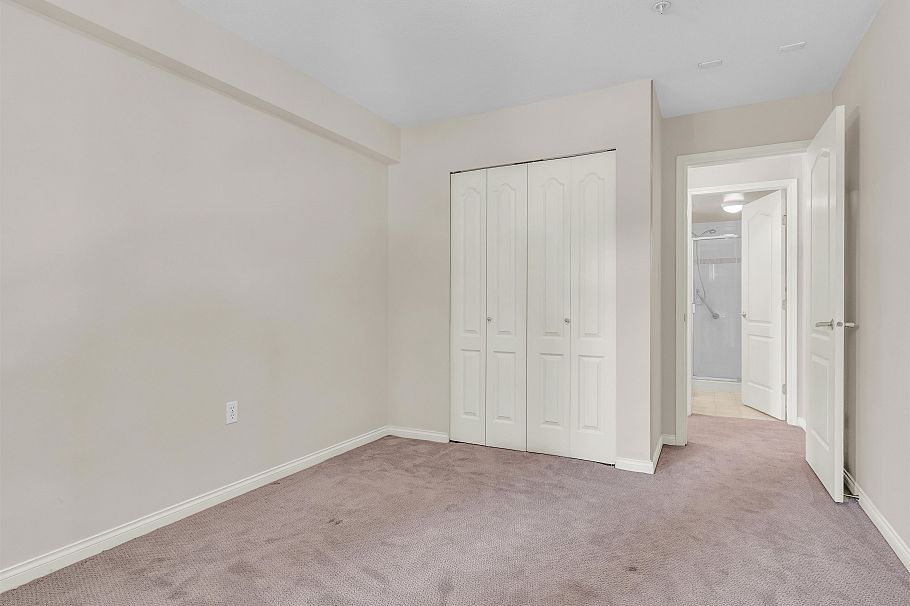 413 2059 Chesterfield Avenue North Vancouver, BC - 25