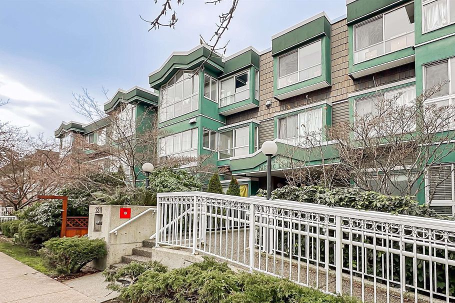 309 2211 Wall Street Vancouver, BC - 1