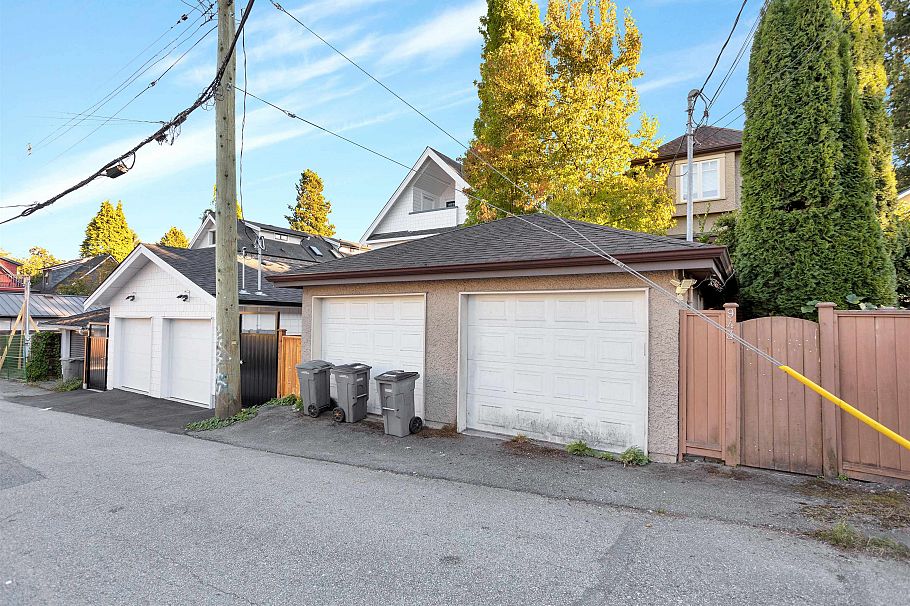 941 13th E Avenue Vancouver, BC - 7